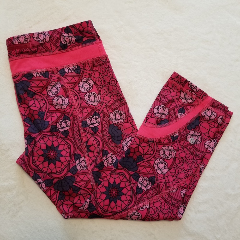 Lululemon crop leggings - red pattern